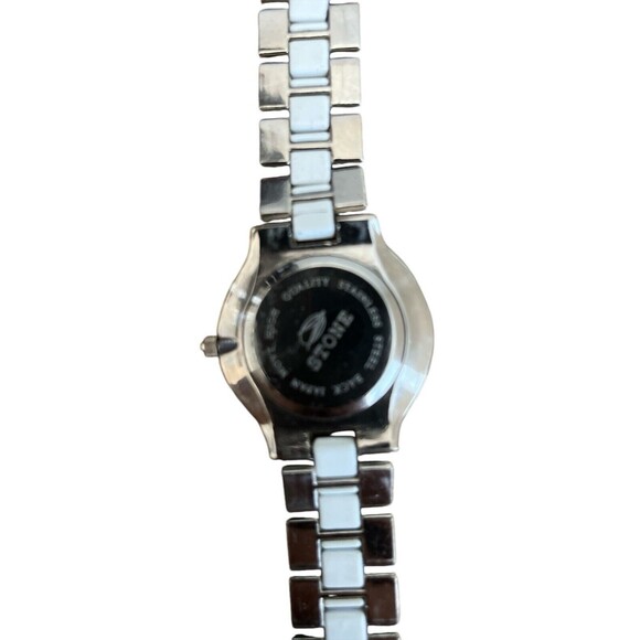 Stone Women's Watch White Silver Link Band 7" Needs battery Tested Working - Picture 4 of 6